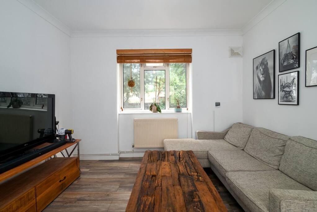 דירות לונדון Stylish And Well Equipped Flat In Stockwell מראה חיצוני תמונה