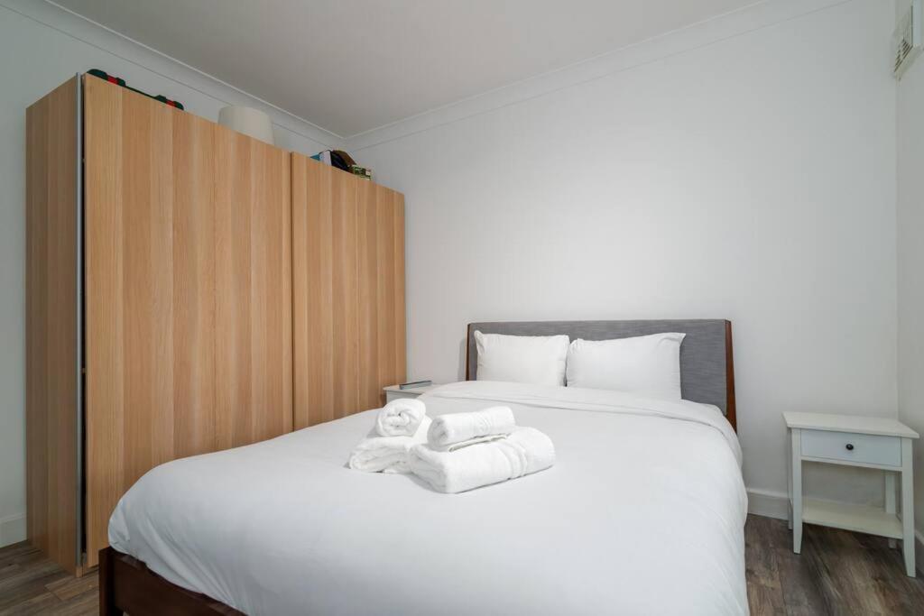 דירות לונדון Stylish And Well Equipped Flat In Stockwell מראה חיצוני תמונה