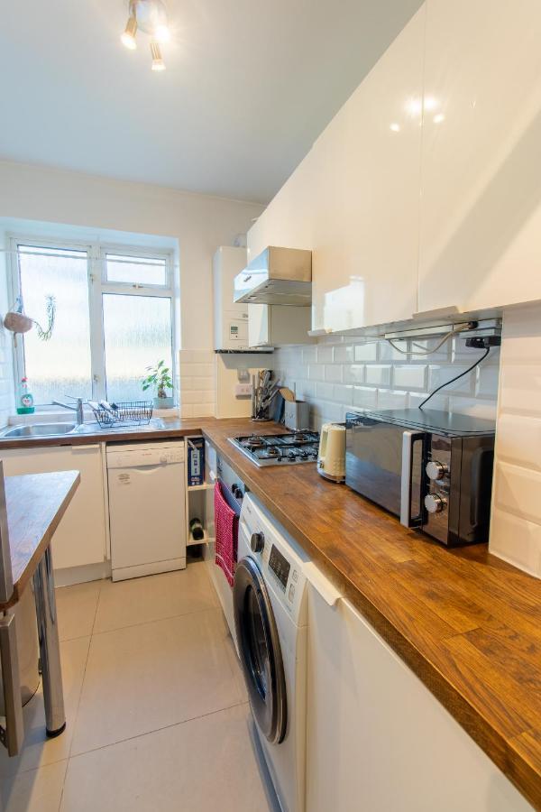 דירות לונדון Stylish And Well Equipped Flat In Stockwell מראה חיצוני תמונה