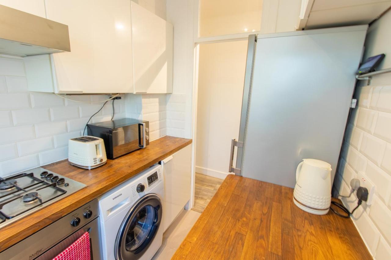 דירות לונדון Stylish And Well Equipped Flat In Stockwell מראה חיצוני תמונה